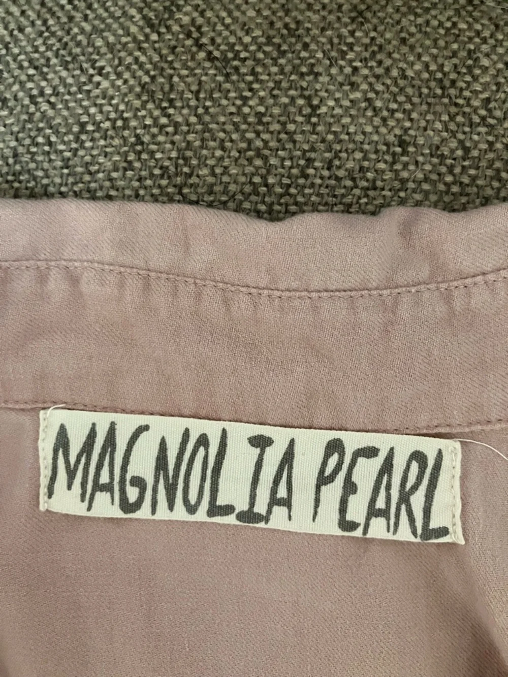 Magnolia Pearl Kelly Western Pink Rainbow Embroidered Shirt in Bisou - OS - Picture 9 of 11